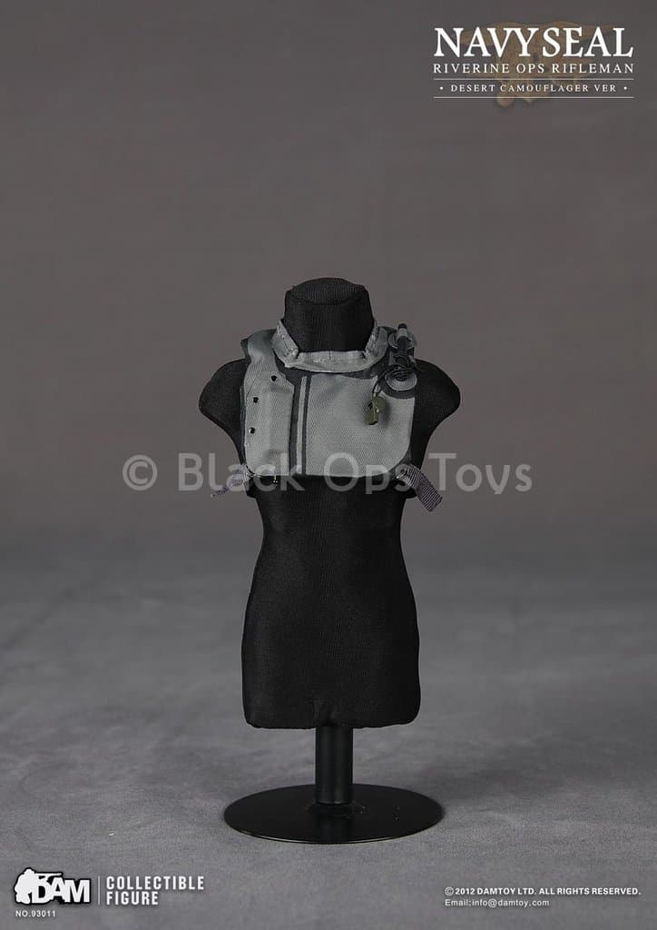 Load image into Gallery viewer, Riverine Ops Rifleman - Desert Camo Version - MINT IN BOX
