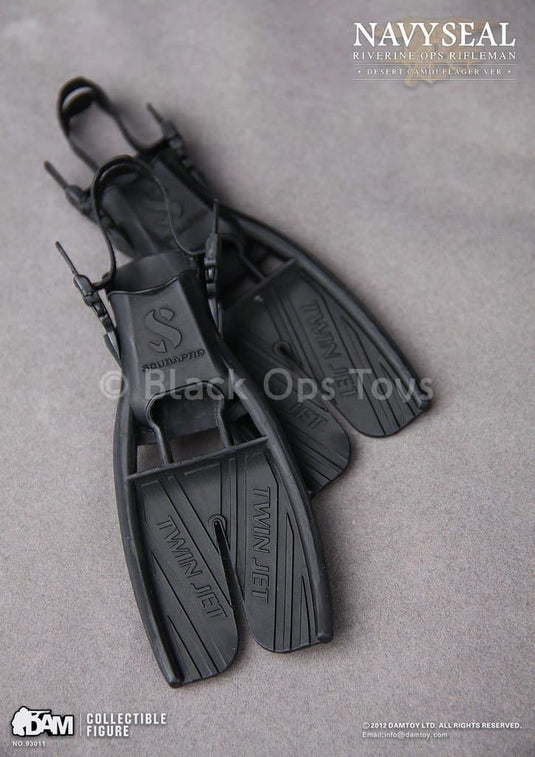 Riverine Ops Rifleman - Desert Camo Version - MINT IN BOX