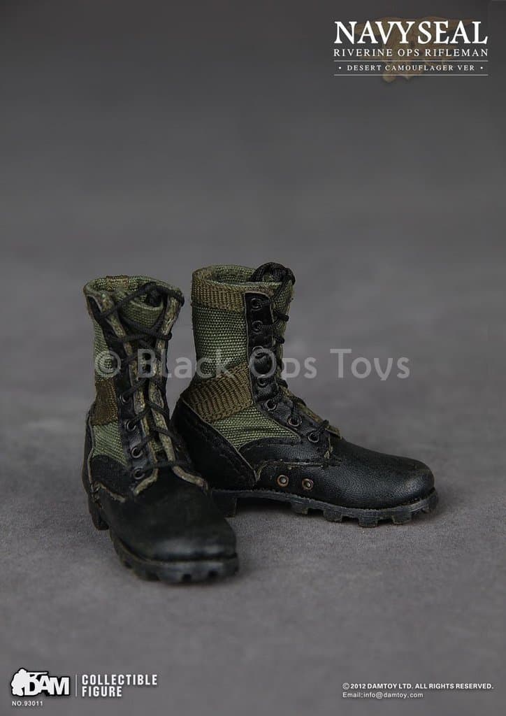 Load image into Gallery viewer, Riverine Ops Rifleman - Desert Camo Version - MINT IN BOX
