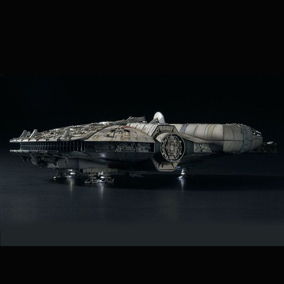 Load image into Gallery viewer, 1/72 - Star Wars - Perfect Grade Millennium Falcon Model Kit - MINT IN BOX
