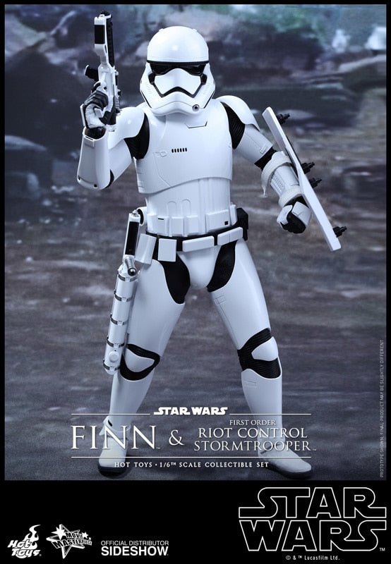 Load image into Gallery viewer, Star Wars - Finn &amp; Riot Control StormTrooper - MINT IN BOX
