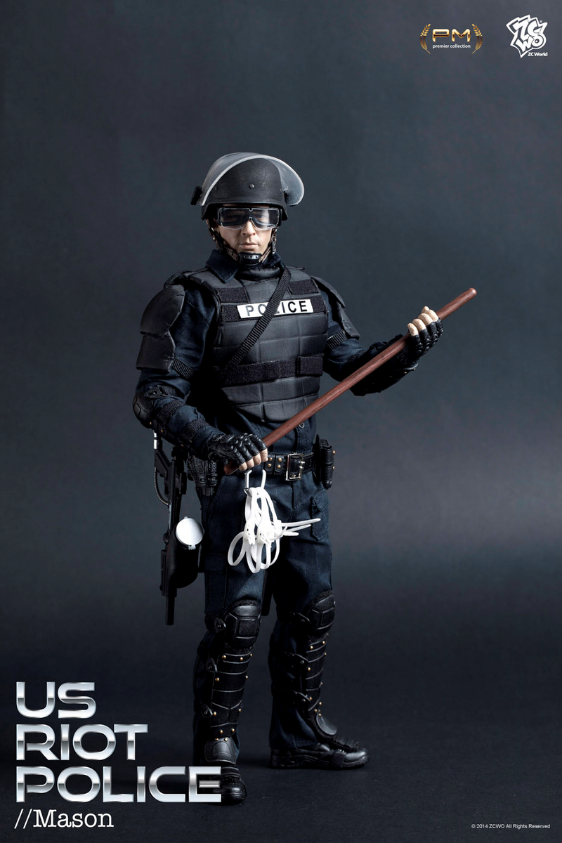 Load image into Gallery viewer, US Riot Police - Complete Male Base Body w/Head Sculpt
